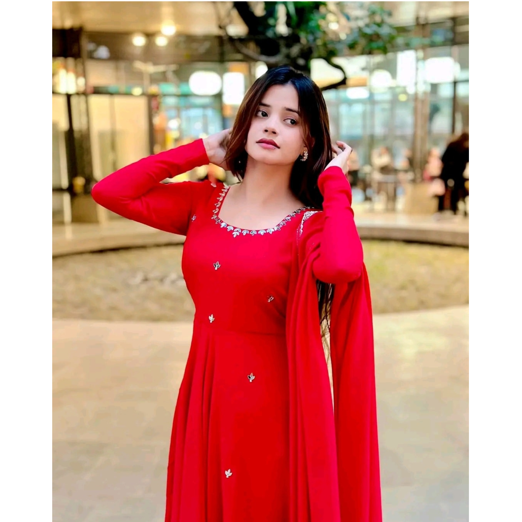 Mirror Majesty Elite Gown – Red Code : 10480